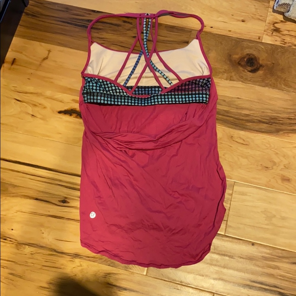 Lulu lemon size 6 tank top built in bra